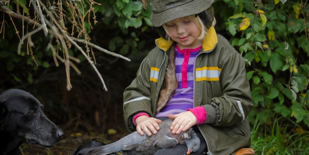 Ung jägare på duvjakt. Foto: Madeleine Lewander